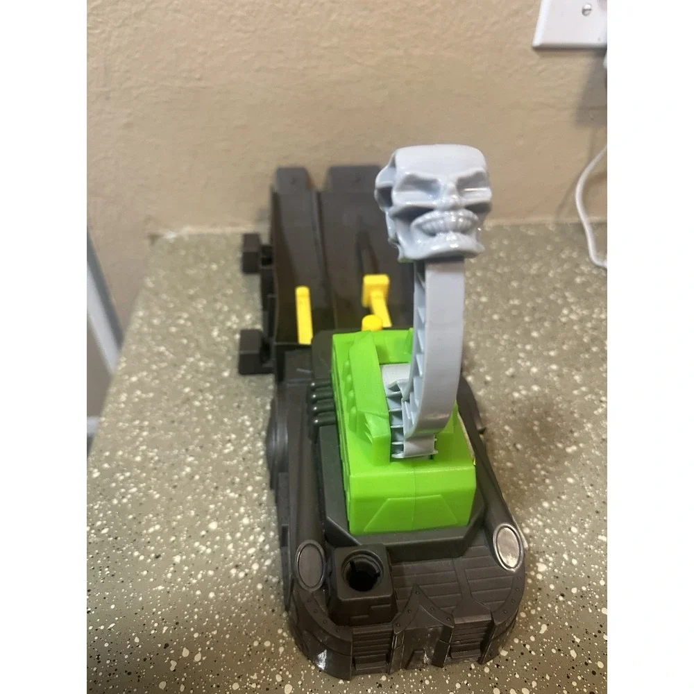 Hot Wheels Launcher Plastic 2019‎ Mattel GKY00 1186 MJ 1 NL